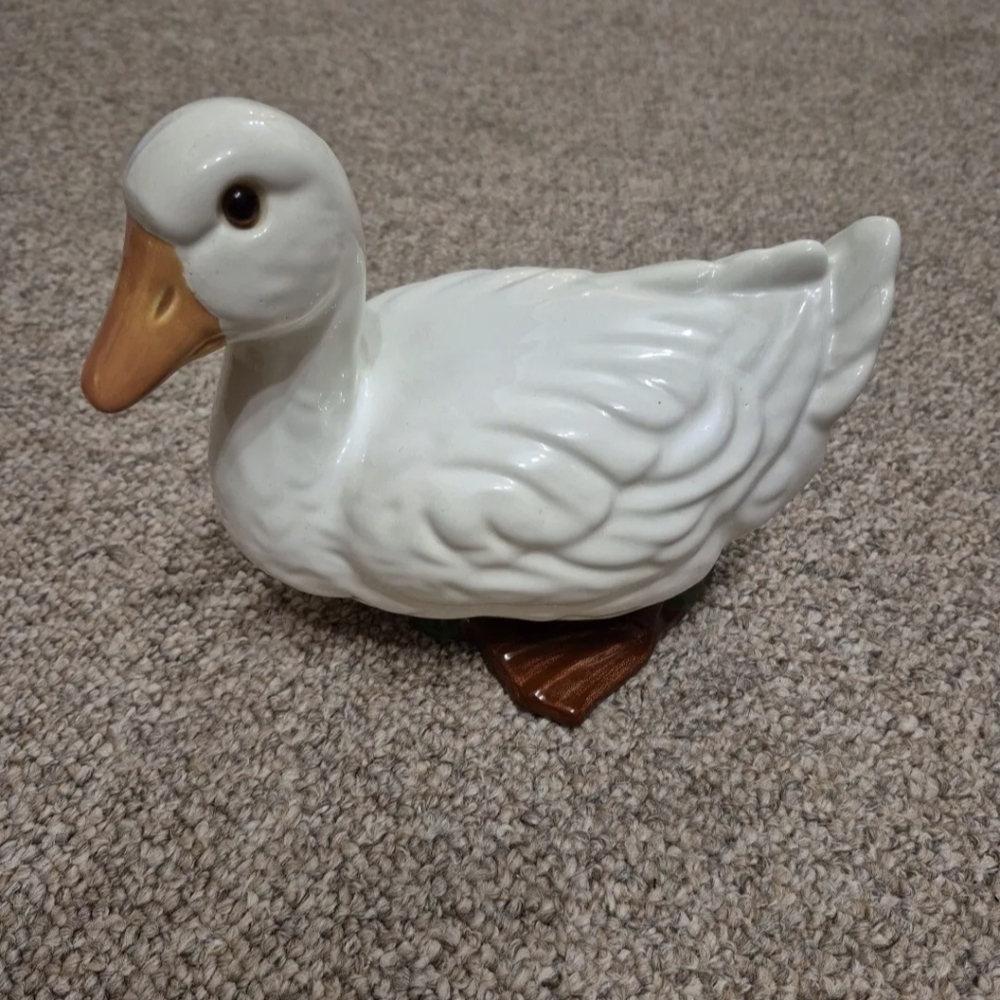 Vintage Ceramic White Goose Duck 1984 EUC